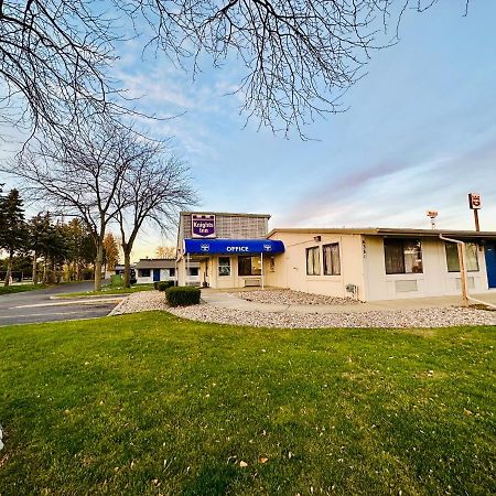 Knights Inn Bridgeport Frankenmuth Экстерьер фото