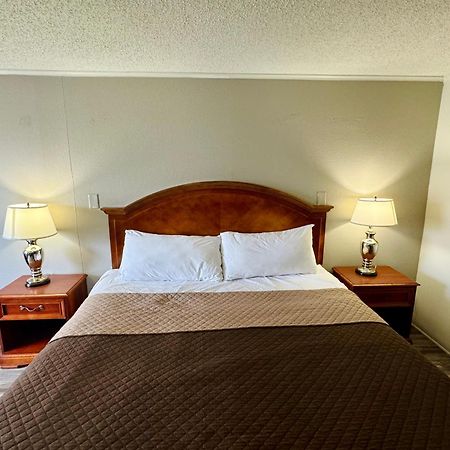 Knights Inn Bridgeport Frankenmuth Экстерьер фото
