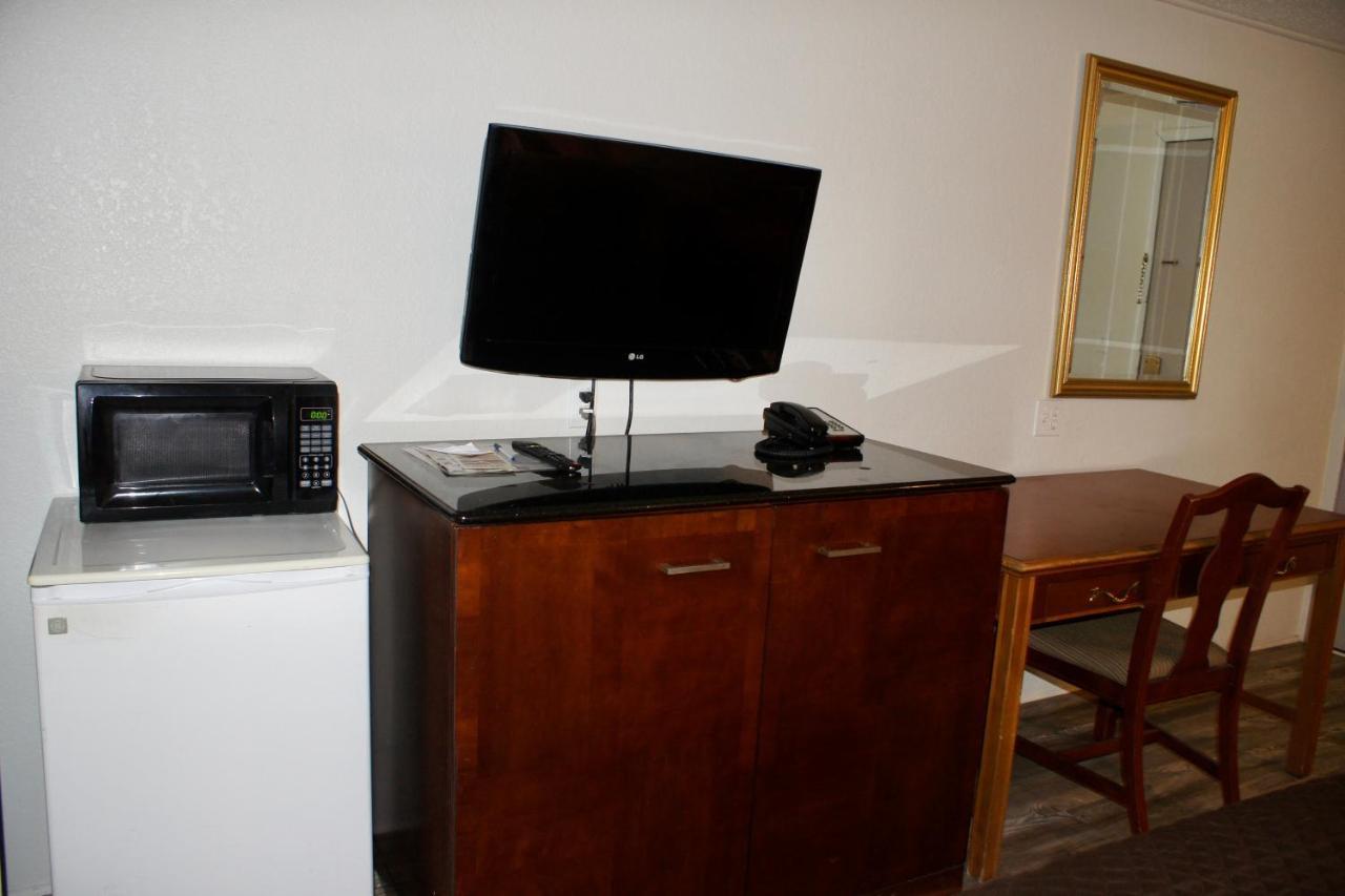 Knights Inn Bridgeport Frankenmuth Экстерьер фото