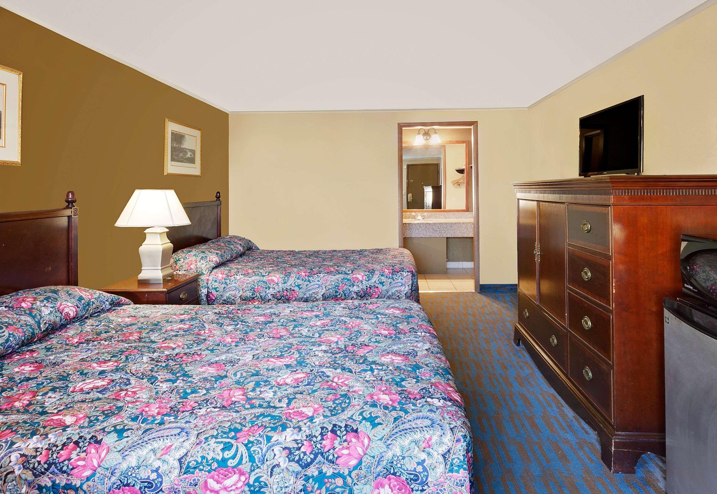 Knights Inn Bridgeport Frankenmuth Экстерьер фото