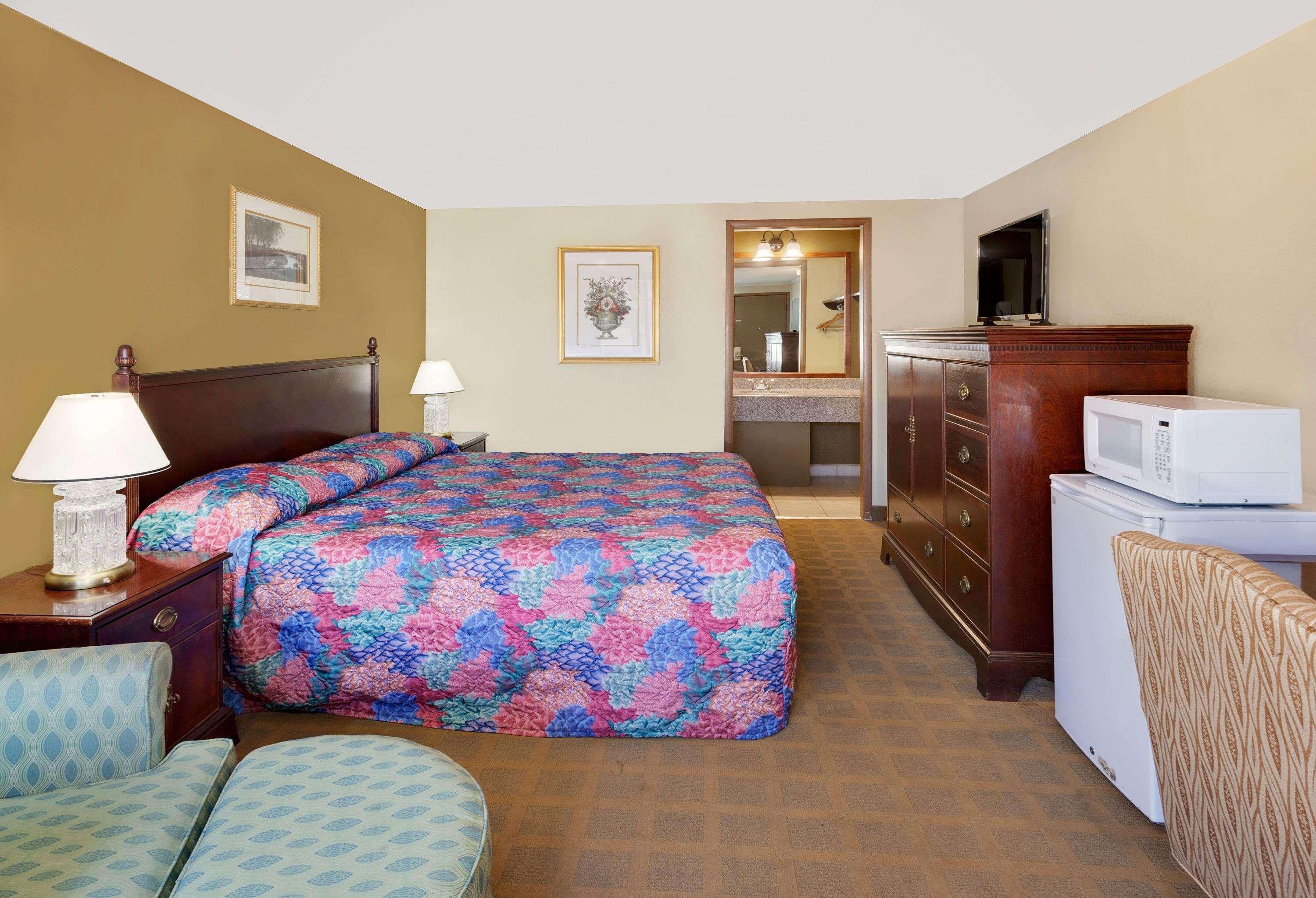 Knights Inn Bridgeport Frankenmuth Экстерьер фото