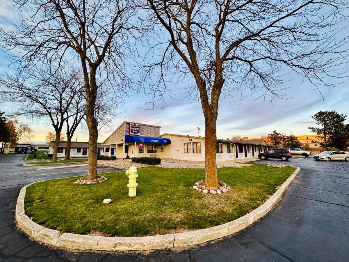 Knights Inn Bridgeport Frankenmuth Экстерьер фото